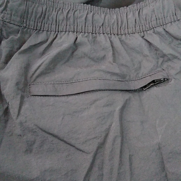 Onia Nylon Crinkle Multifunctional Short, Anchor Grey, size XL - Picture 9 of 9